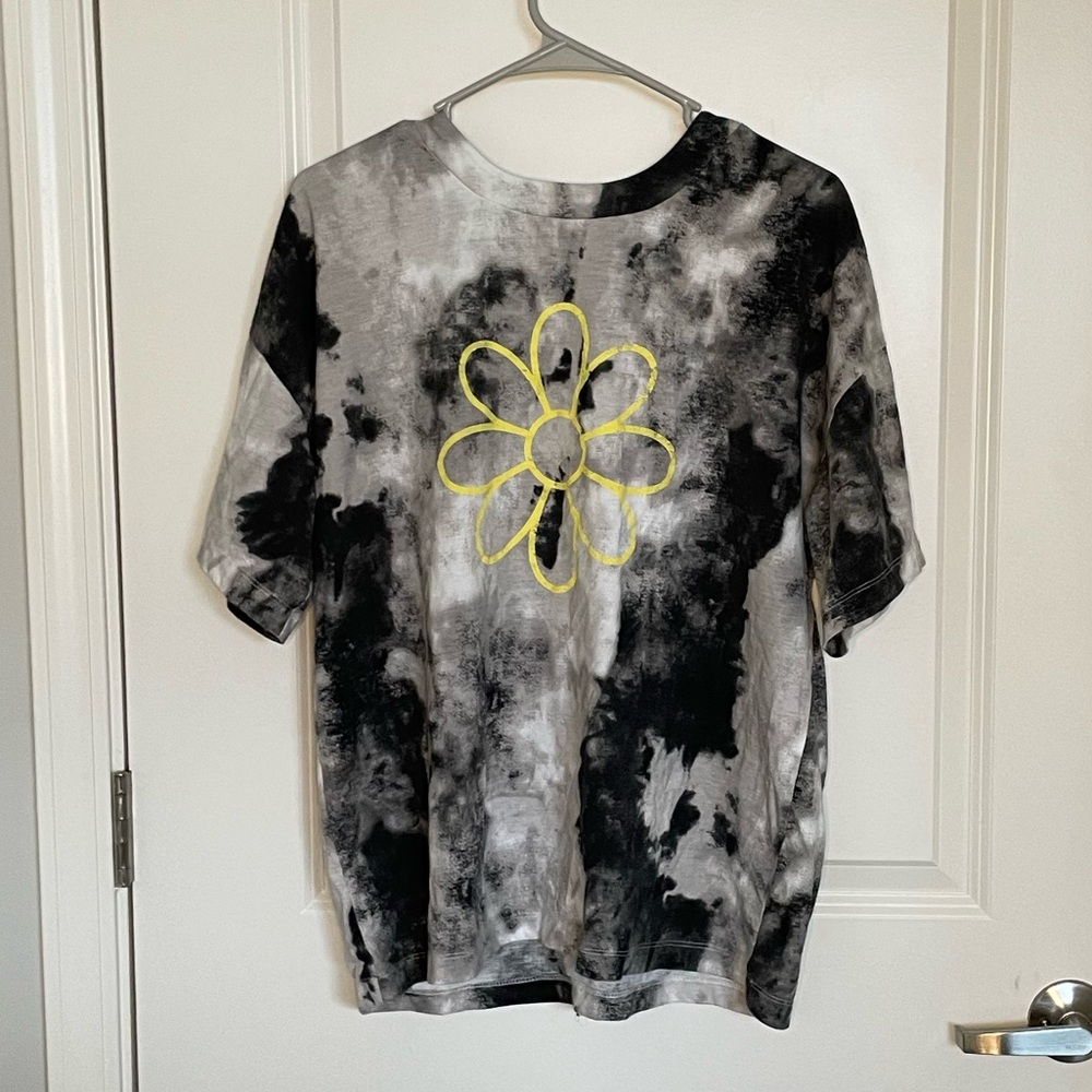 Tie Dye Flower Tee